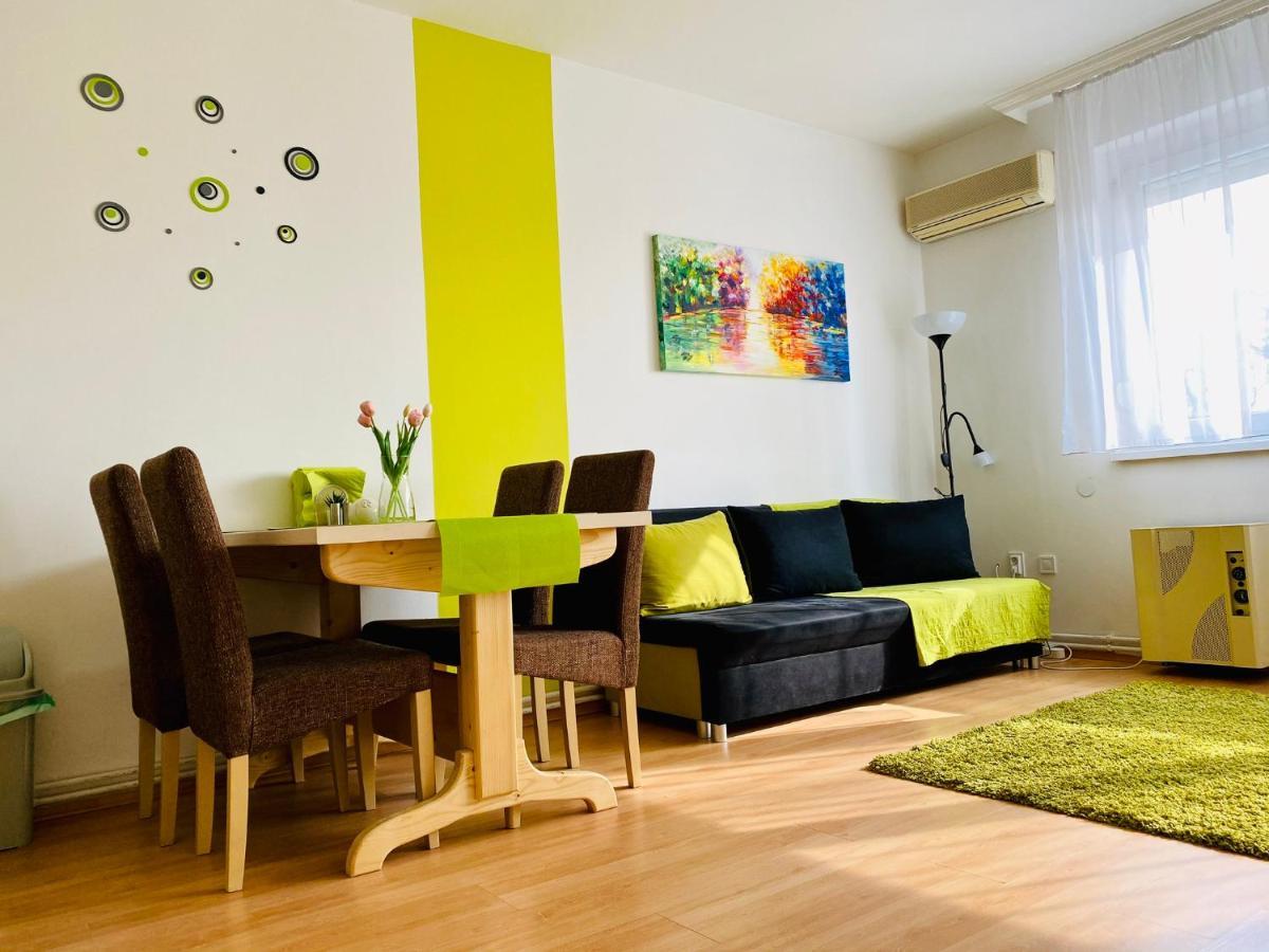 Kálvária Apartman Szeged Esterno foto