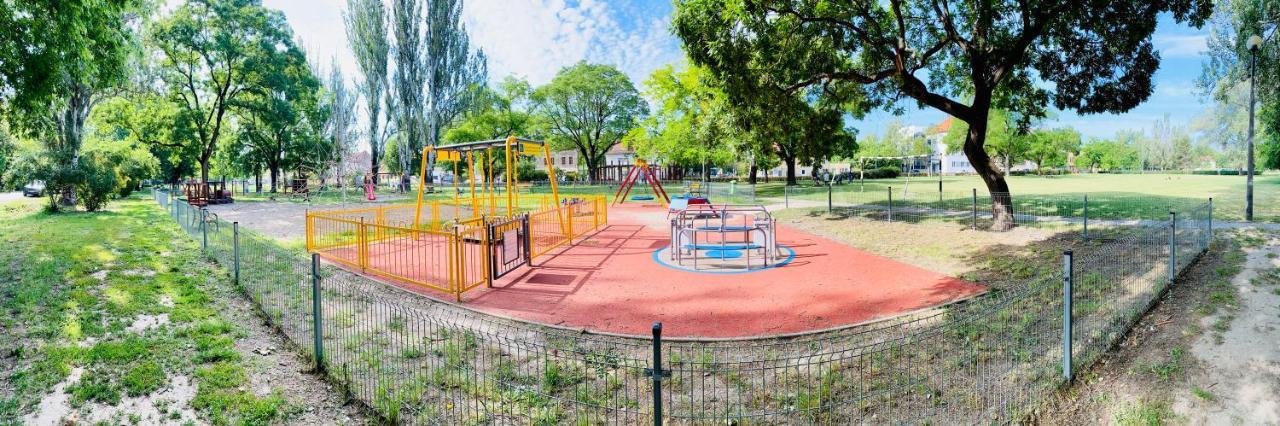 Kálvária Apartman Szeged Esterno foto